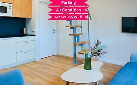 Cosy Studio In The City Center With Air Conditioneer!